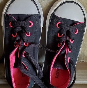 Toddler girl converse